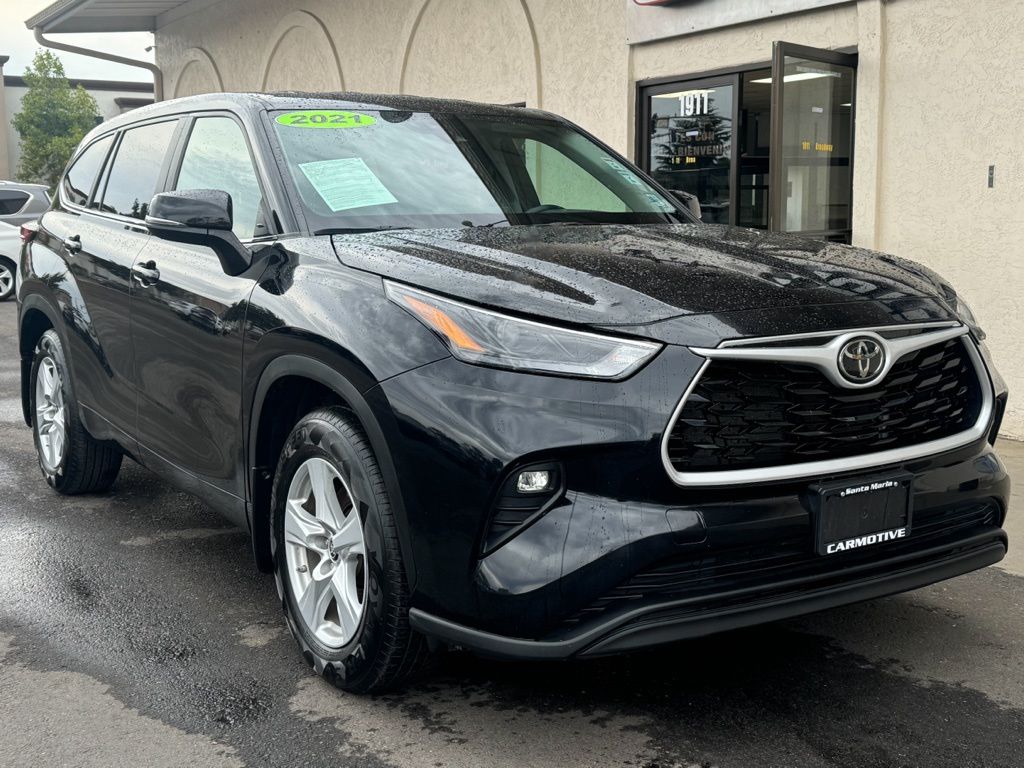 Midnight Black Metallic, 2024 TOYOTA HIGHLANDER Image 