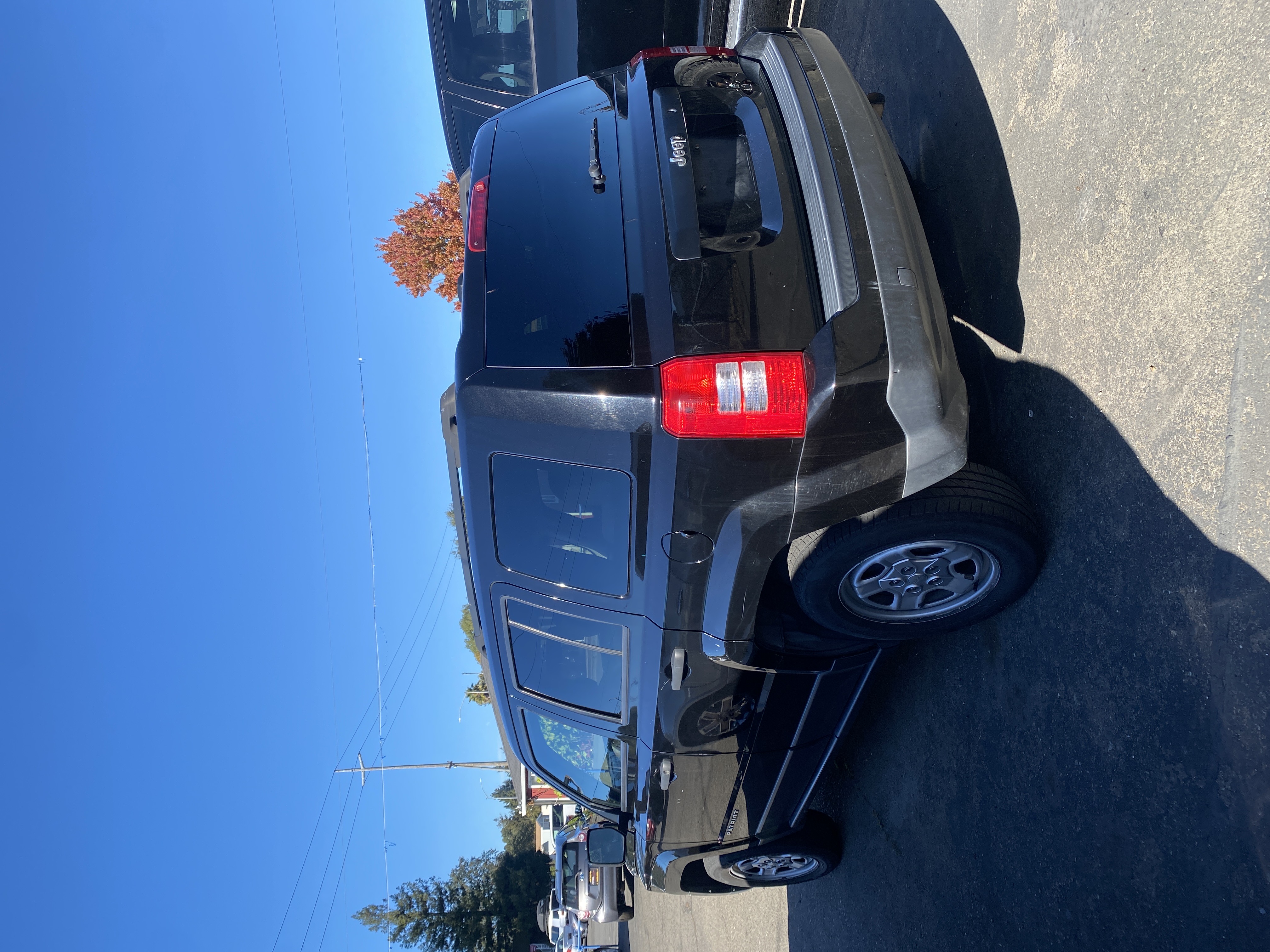 BLACK, 2017 JEEP PATRIOT Image 2