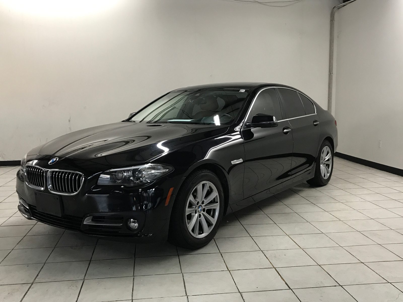 BLACK, 2016 BMW 528I/PREMIUM PKG/HEADS UP DISPLAY Image 