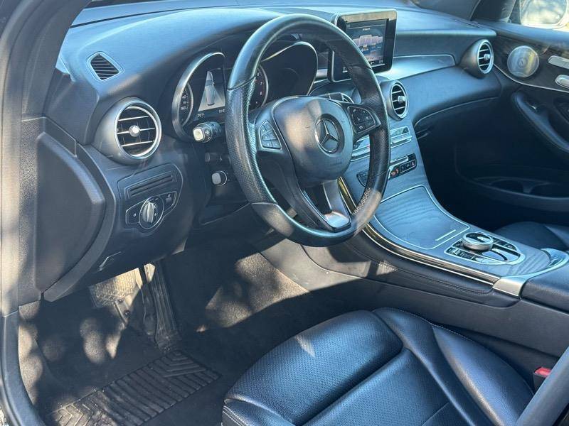 2018 Mercedes-Benz GLC GLC300 - Photo 12
