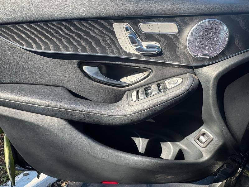 2018 Mercedes-Benz GLC GLC300 - Photo 18