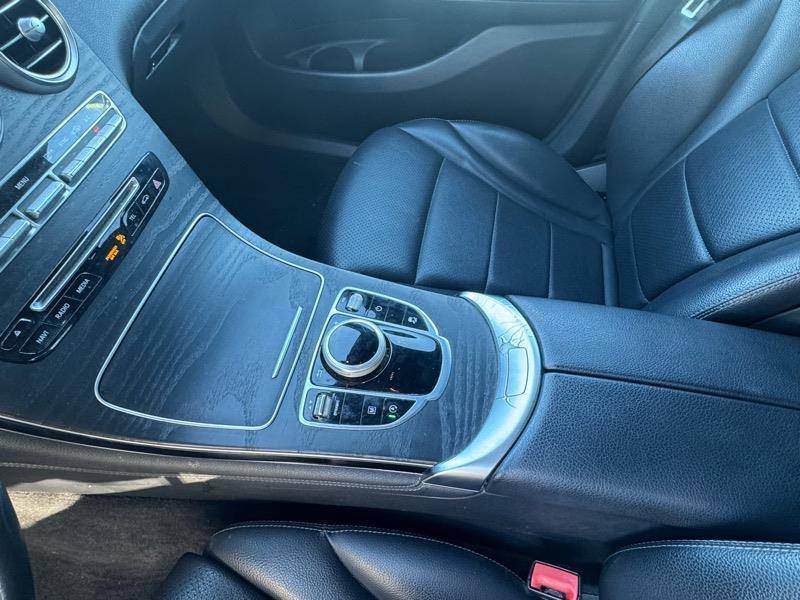2018 Mercedes-Benz GLC GLC300 - Photo 13