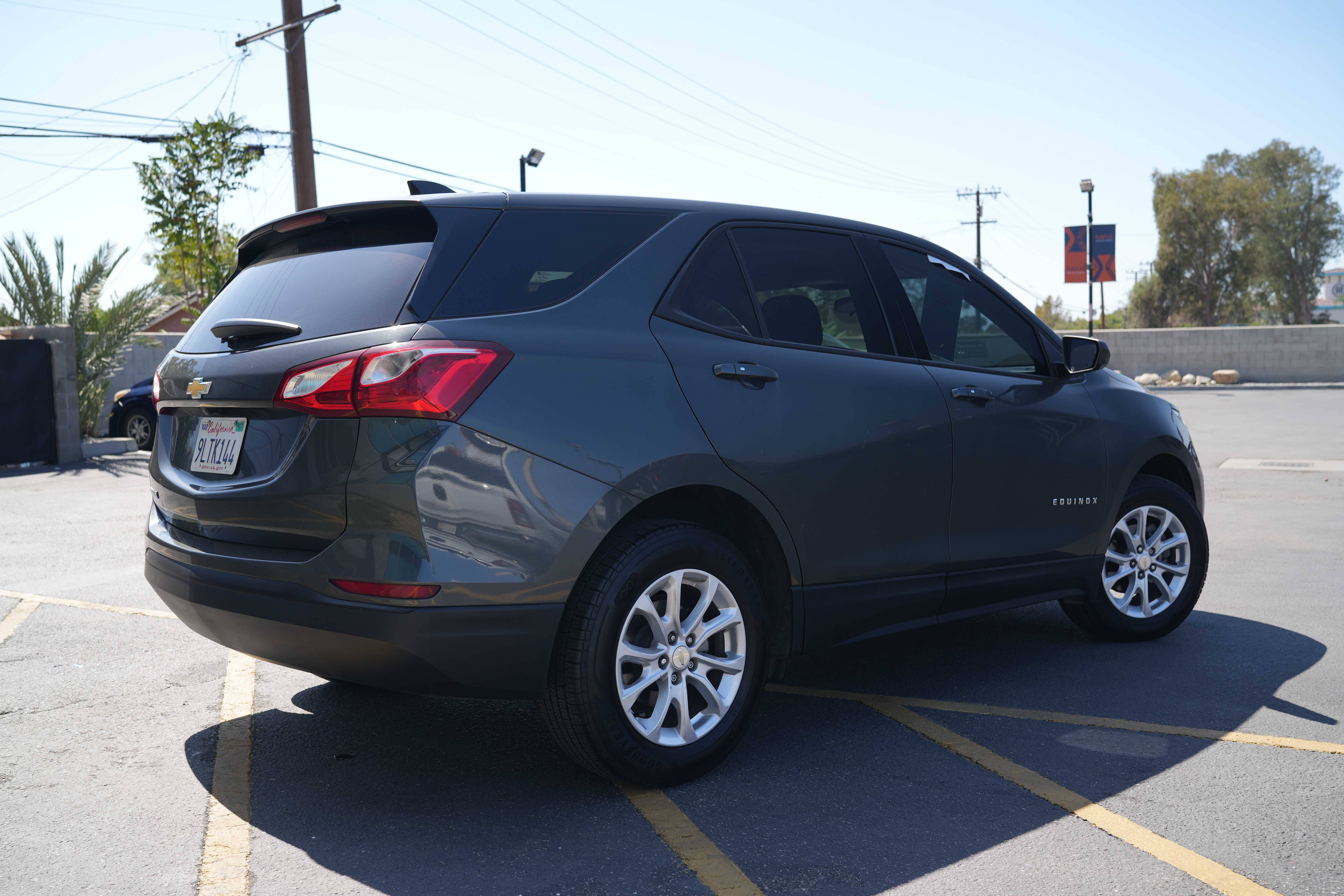 2019 Chevrolet Equinox LS - Photo 6