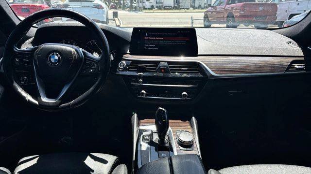 2018 BMW 5 Series 530i - Photo 8