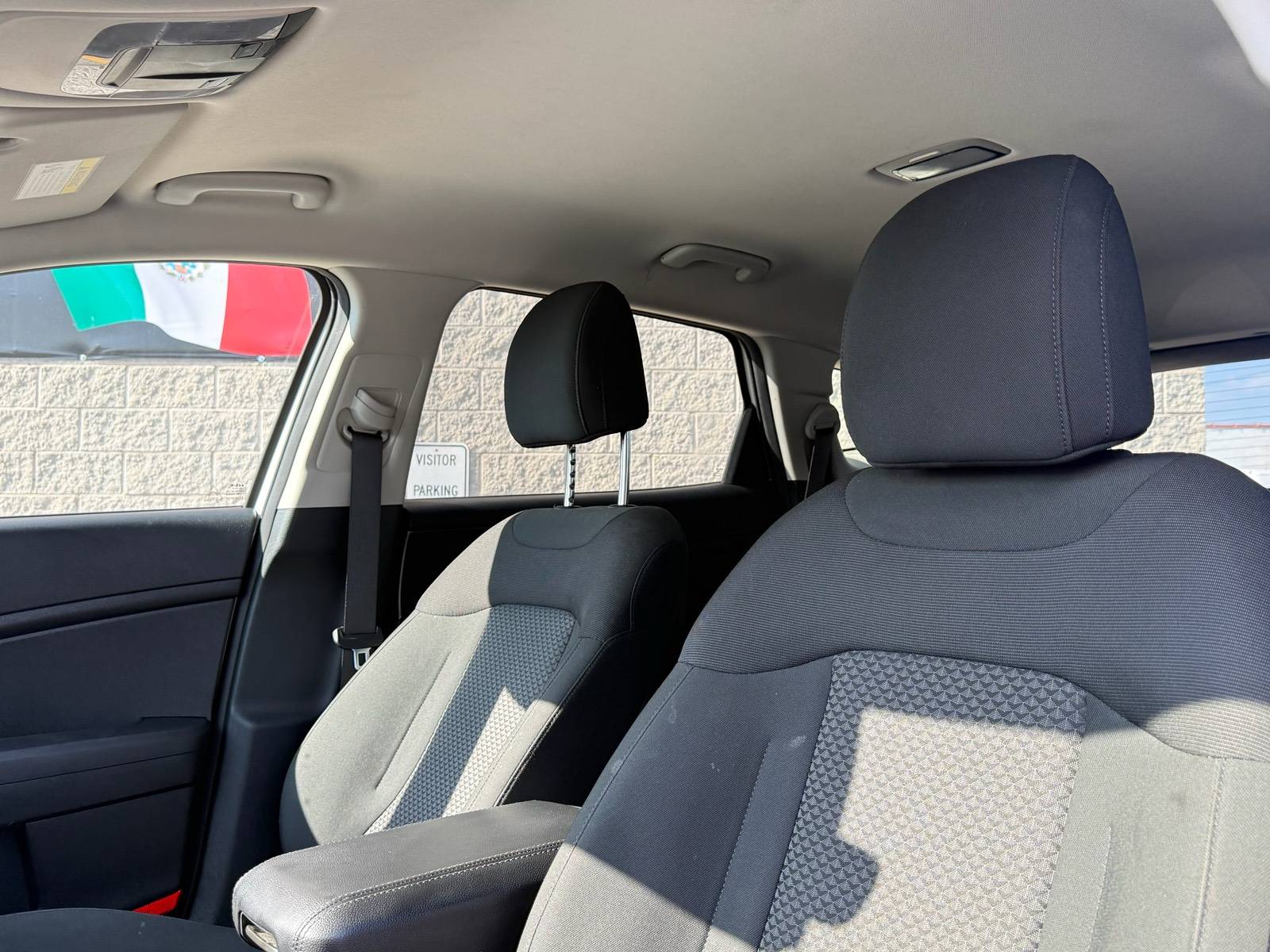 2024 Kia Sportage LX - Photo 8