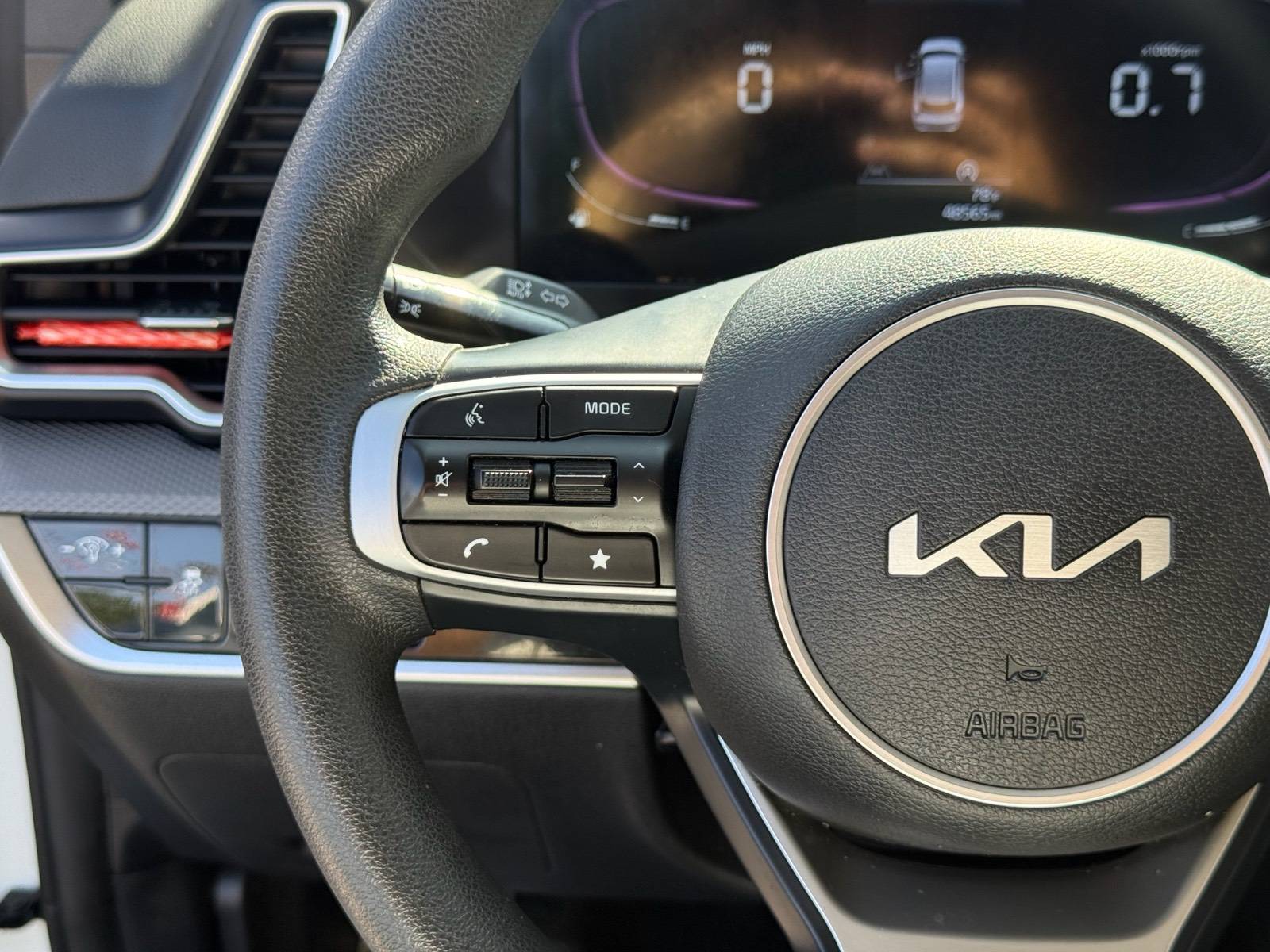 2024 Kia Sportage LX - Photo 12