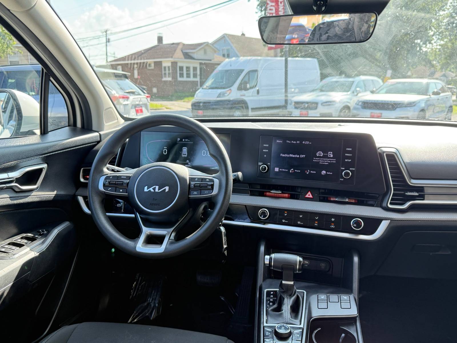 2024 Kia Sportage LX - Photo 18
