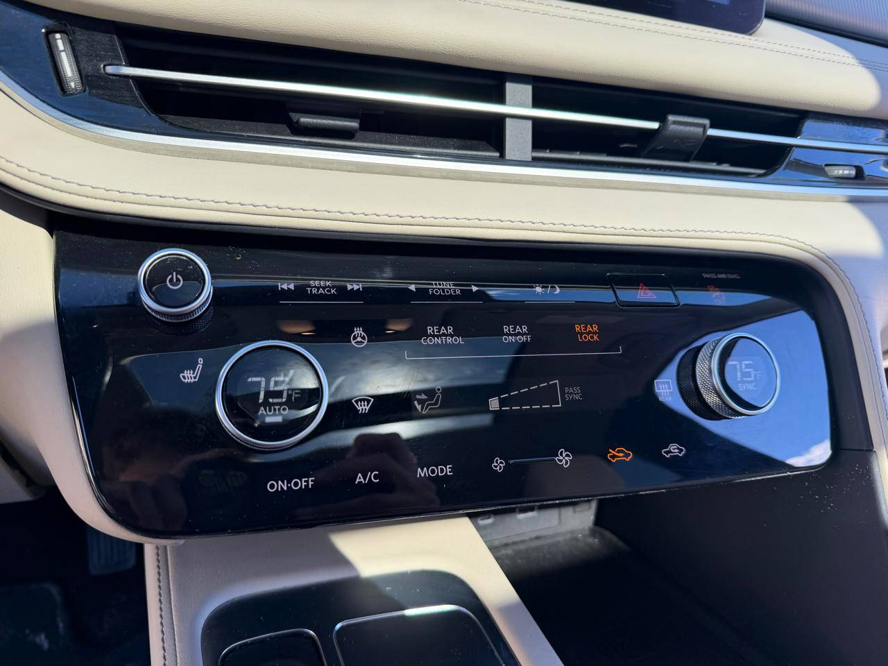 2024 INFINITI QX60 LUXE - Photo 19