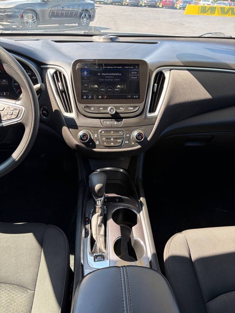 2023 Chevrolet Malibu 1LT - Photo 11