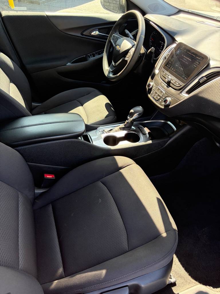 2023 Chevrolet Malibu 1LT - Photo 12
