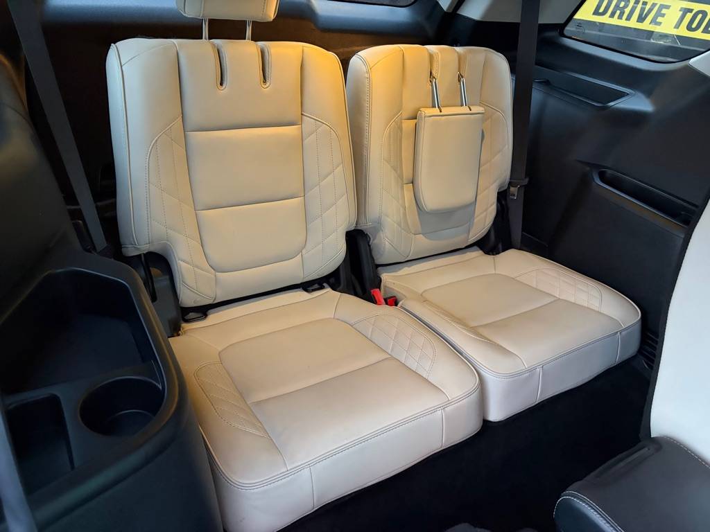 2017 Ford Explorer Platinum - Photo 14