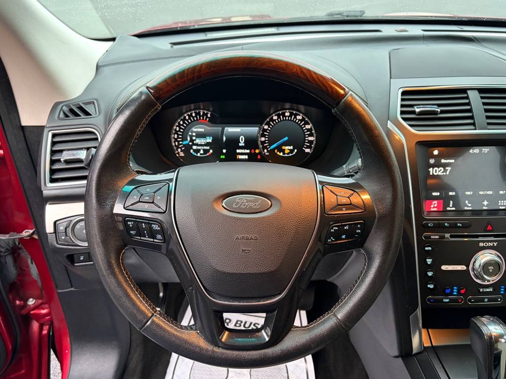 2017 Ford Explorer Platinum - Photo 10