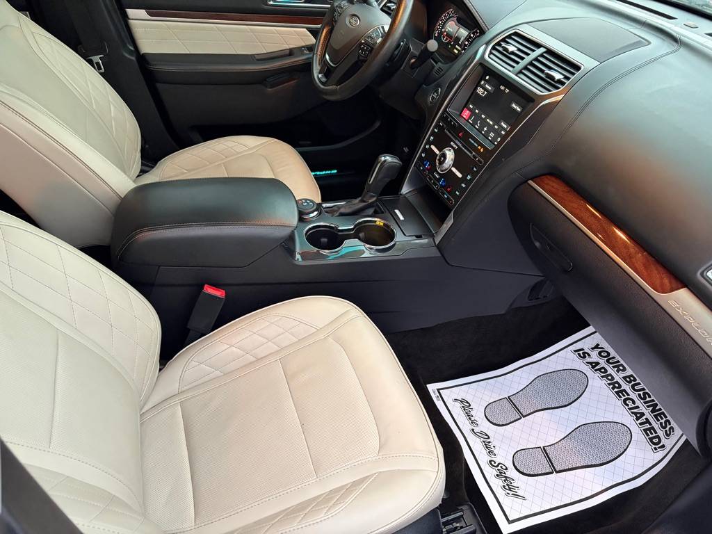 2017 Ford Explorer Platinum - Photo 12