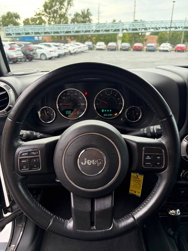 2017 Jeep Wrangler Unlimited Sahara - Photo 10