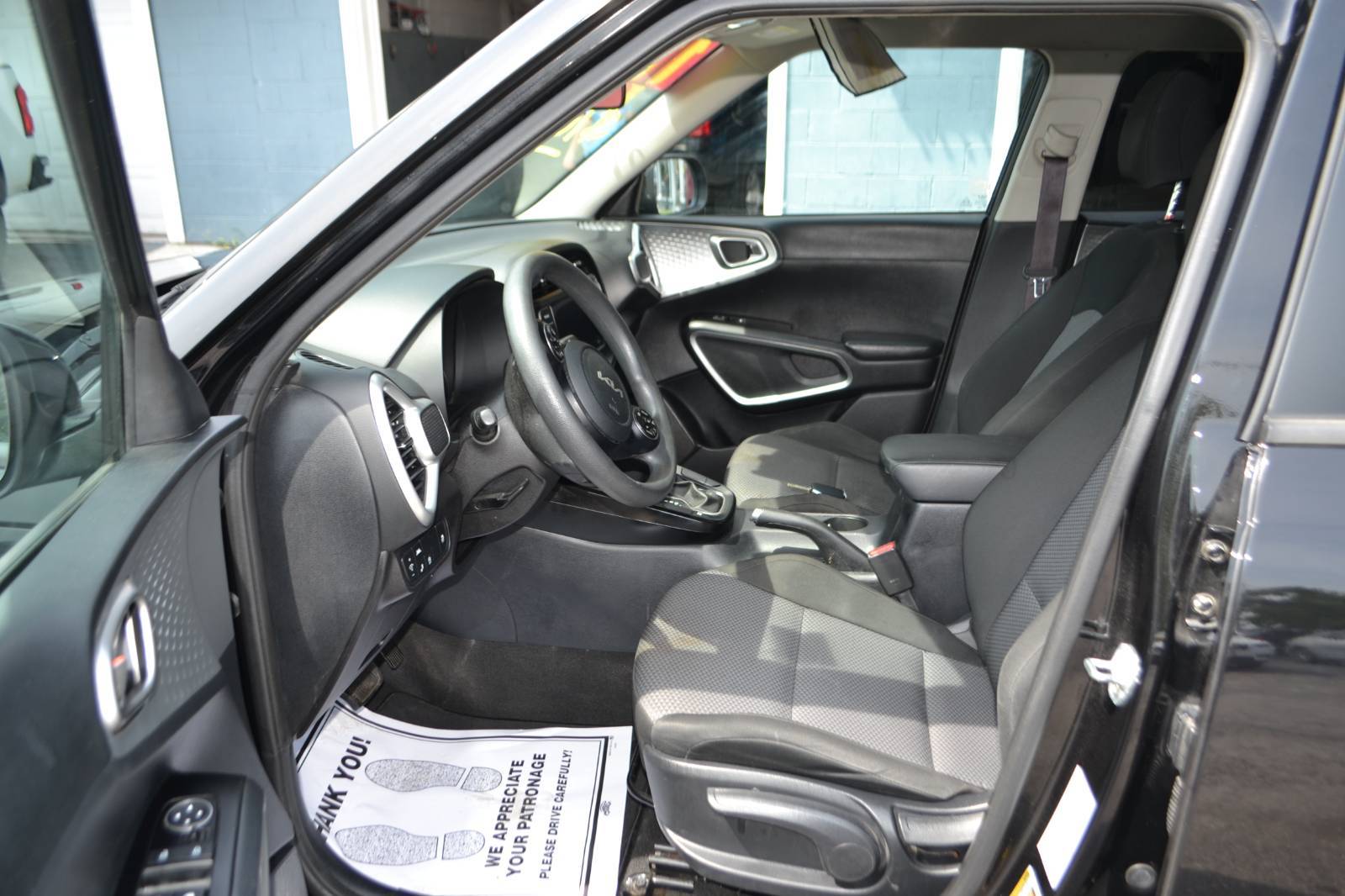 2022 Kia Soul LX - Photo 13
