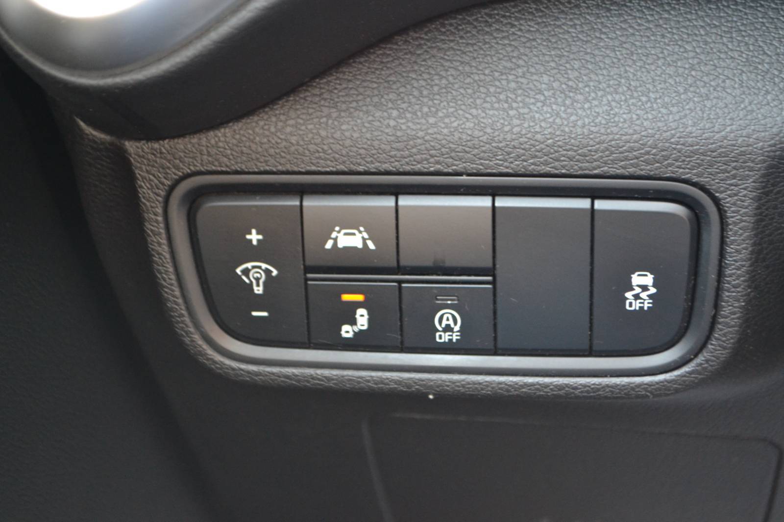 2022 Kia Soul LX - Photo 24