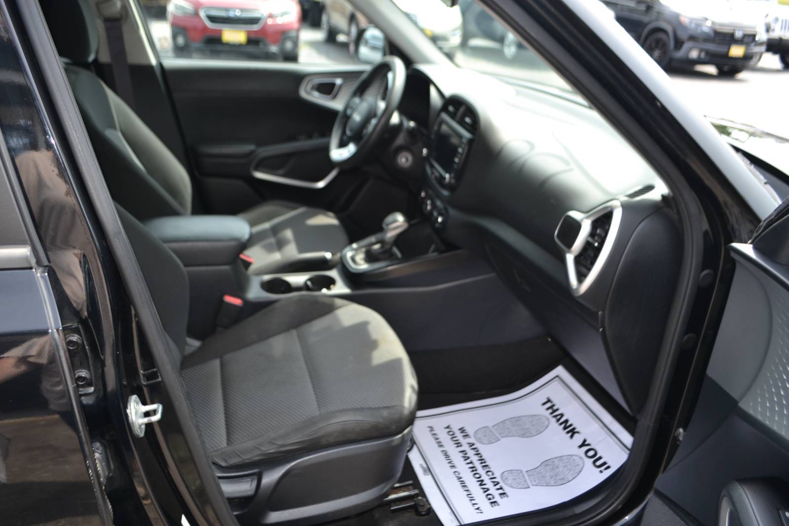 2022 Kia Soul LX - Photo 29