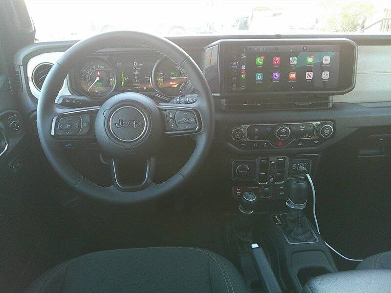 2025 Jeep Wrangler 4xe Willys 4XE - Photo 26