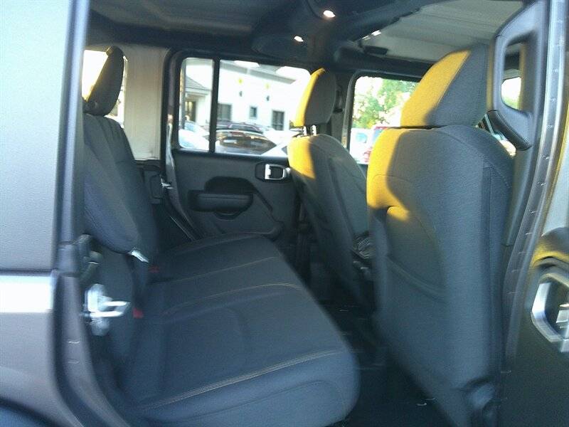 2025 Jeep Wrangler 4xe Willys 4XE - Photo 20