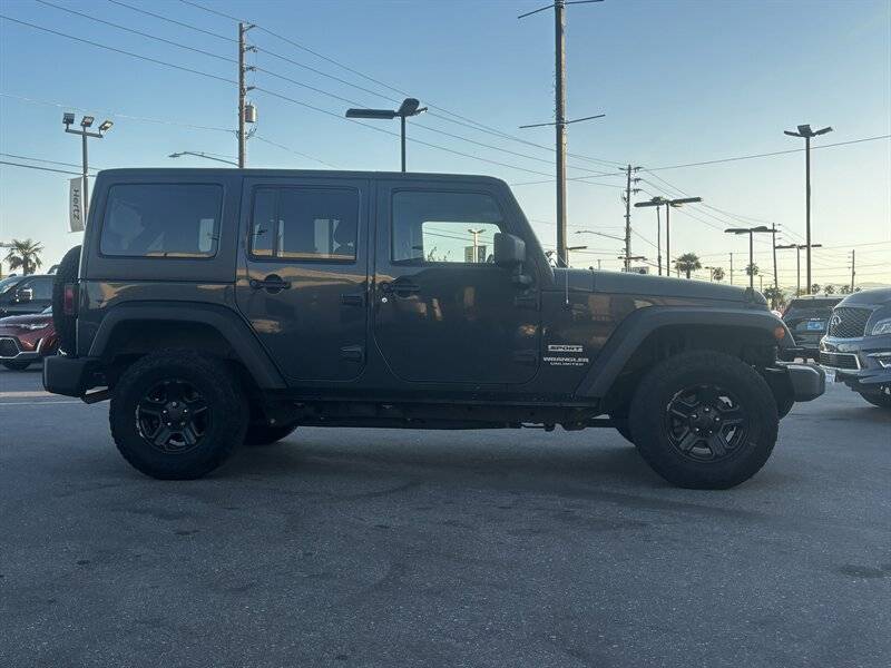 2017 Jeep Wrangler Unlimited Sport - Photo 6