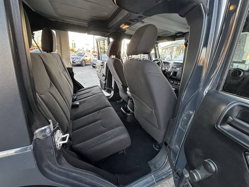 2017 Jeep Wrangler Unlimited Sport - Photo 24