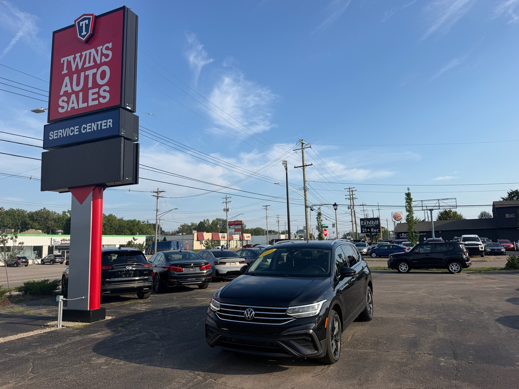 2022 VOLKSWAGEN TIGUAN for sale in LANSING