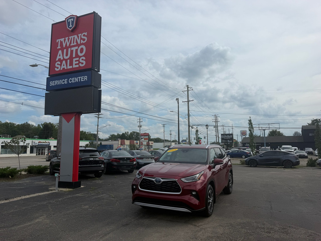 2021 TOYOTA HIGHLANDER HYBRID for sale in LANSING