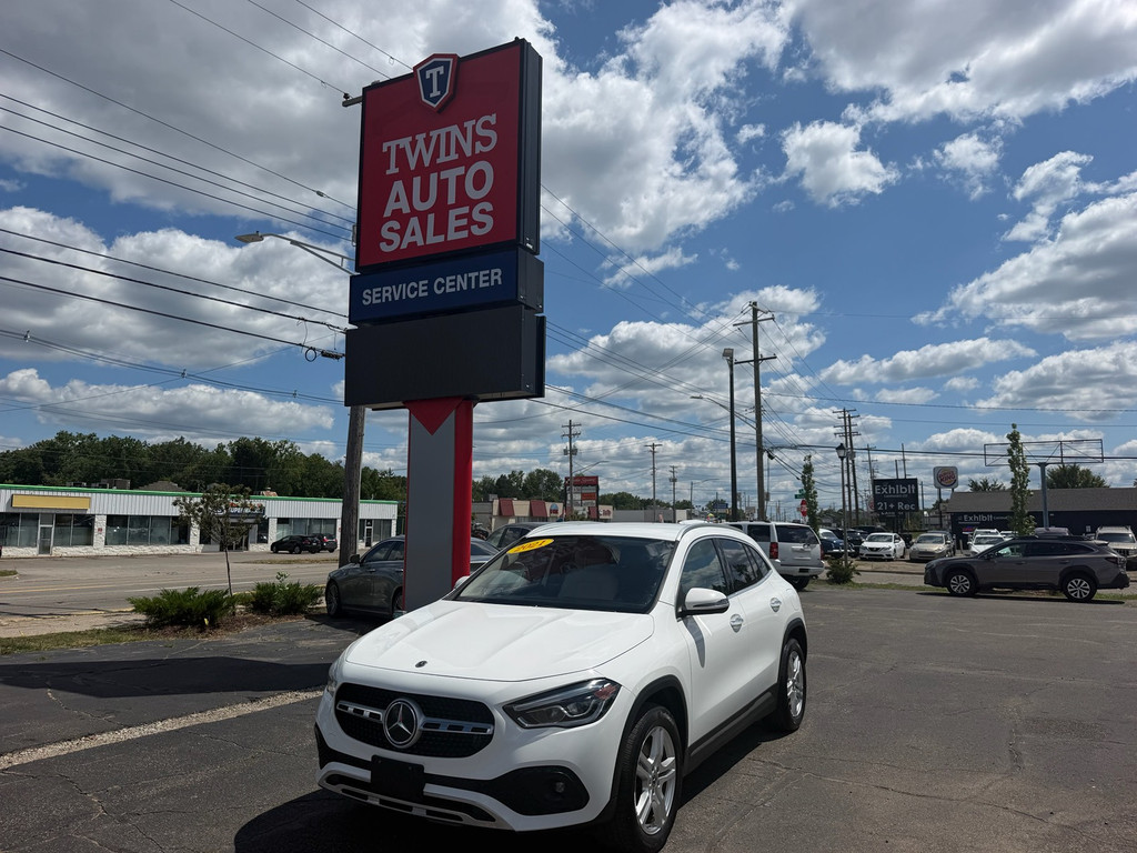 2021 MERCEDES-BENZ GLA for sale in LANSING