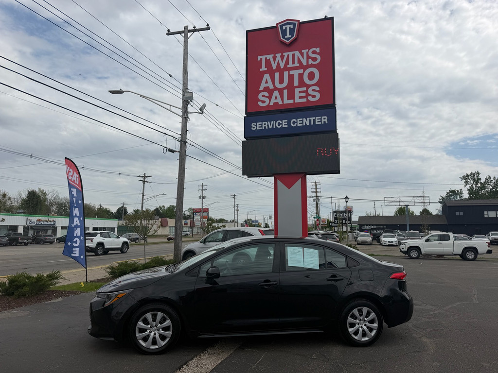 2023 TOYOTA COROLLA for sale in LANSING