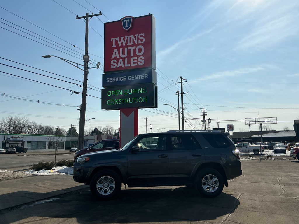 2014 TOYOTA 4RUNNER for sale in LANSING
