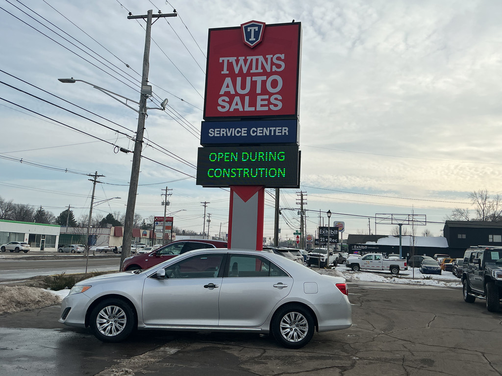 2012 TOYOTA CAMRY for sale in LANSING