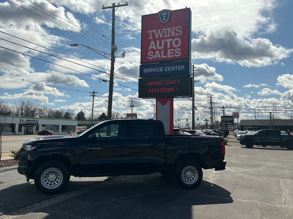 2024 CHEVROLET COLORADO CREW CAB for sale in LANSING