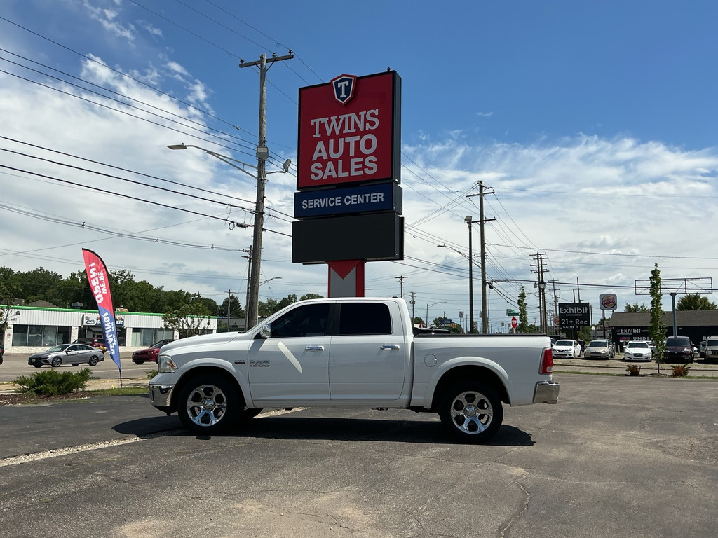 2017 RAM 1500 CREW CAB for sale in LANSING