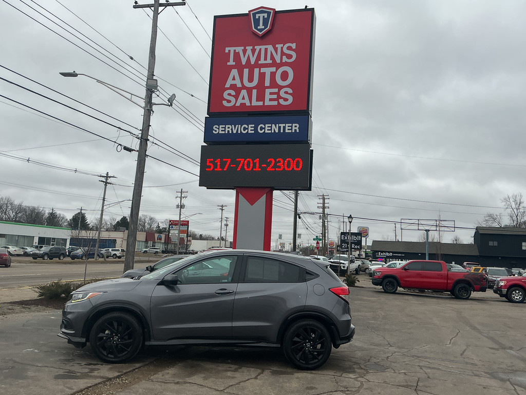 2021 HONDA HR-V for sale in LANSING