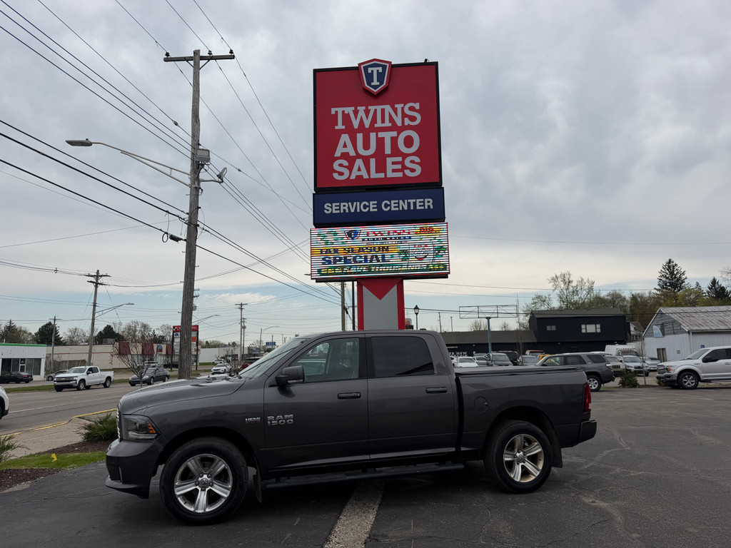 2015 RAM 1500 CREW CAB for sale in LANSING
