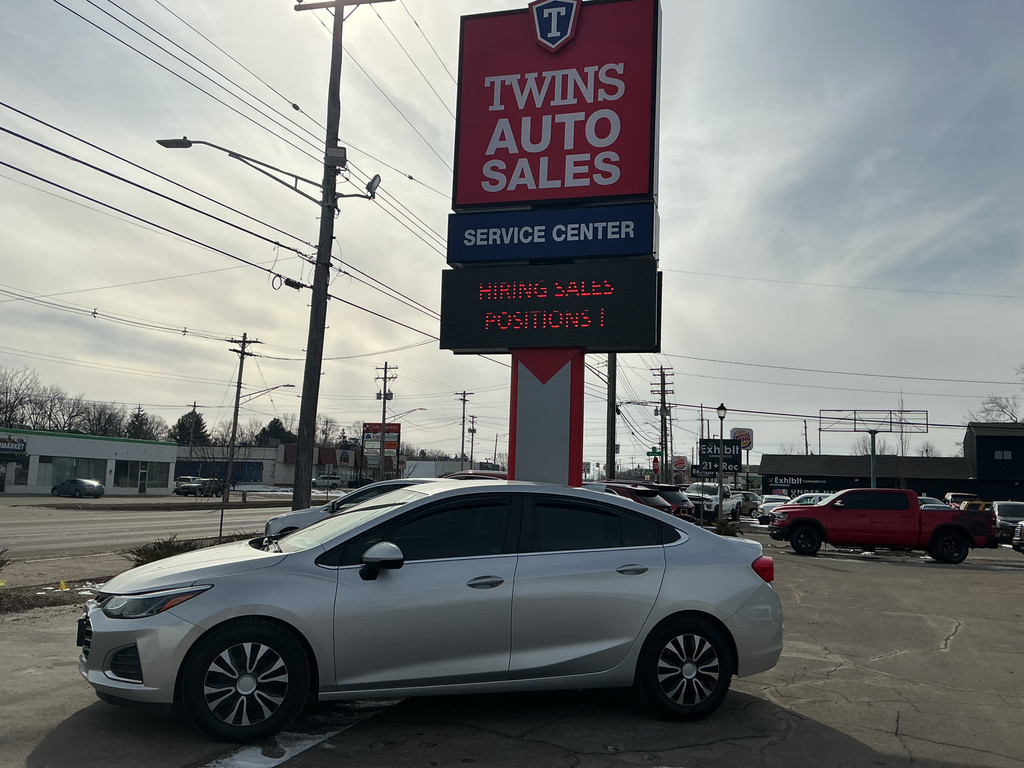 2019 CHEVROLET CRUZE for sale in LANSING
