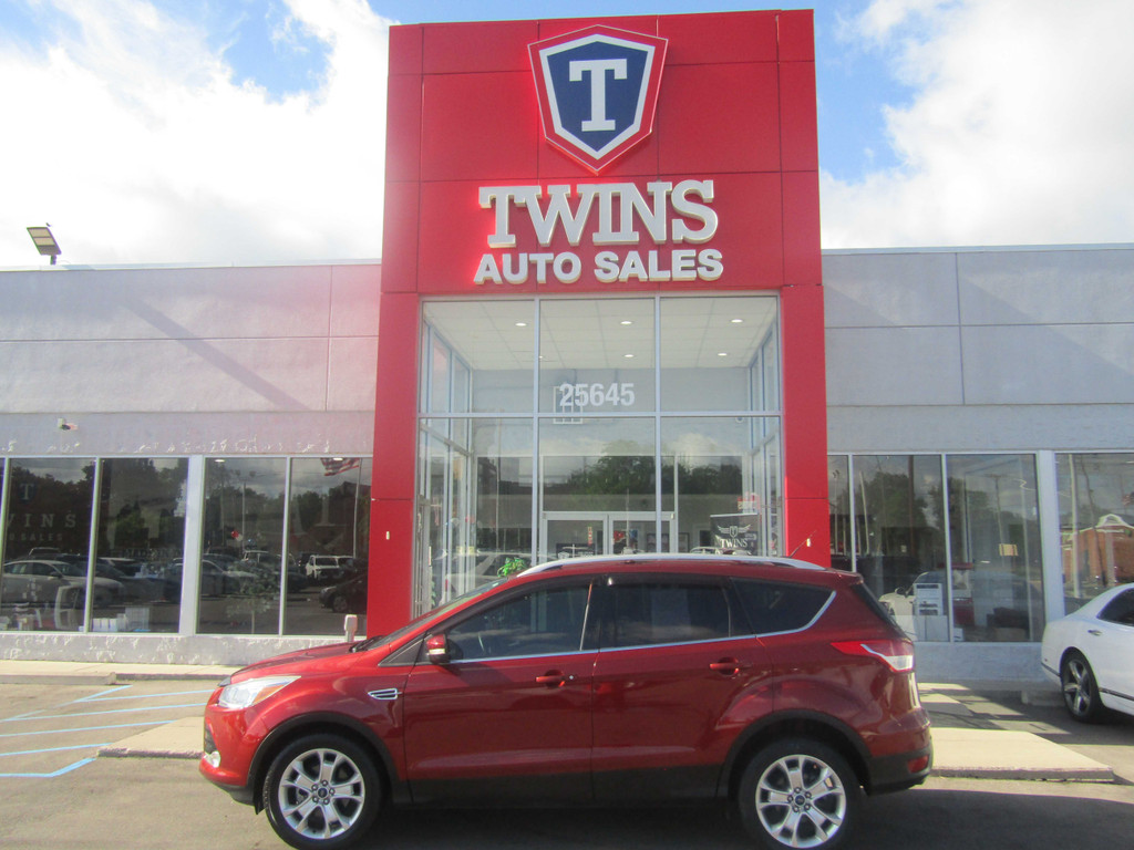 2016 FORD ESCAPE for sale in REDFORD