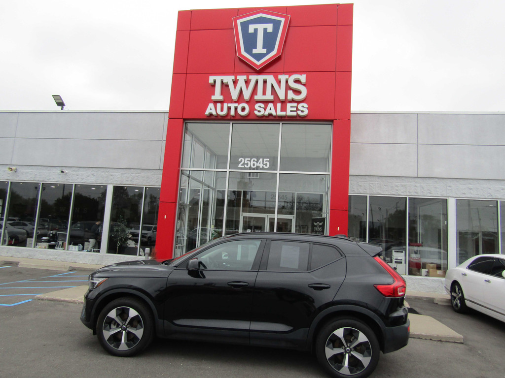 2024 VOLVO XC40 for sale in REDFORD