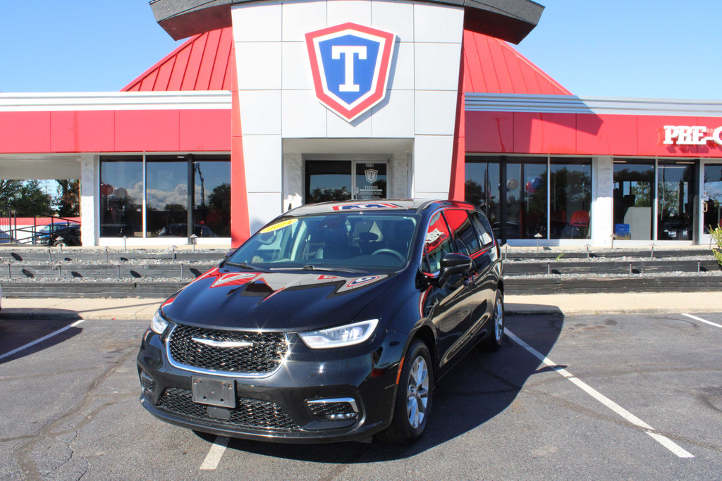 2024 CHRYSLER PACIFICA for sale in TAYLOR