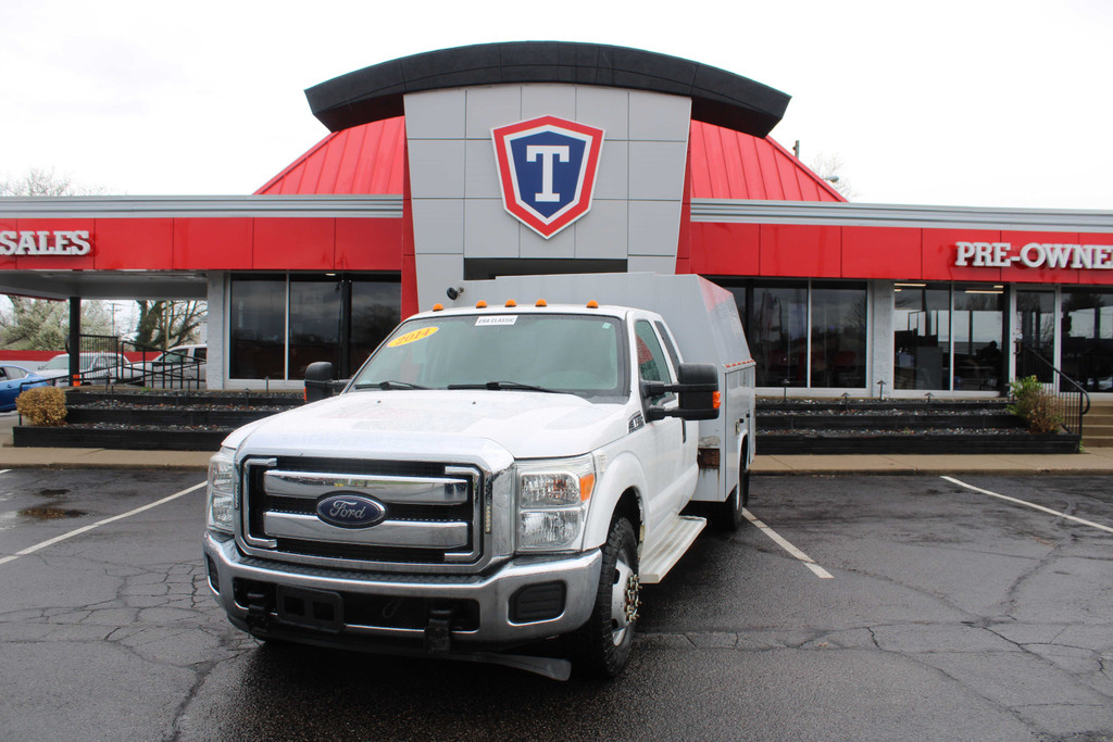 2014 FORD F350 SUPER DUTY SUPER CAB & CHASSIS for sale in TAYLOR