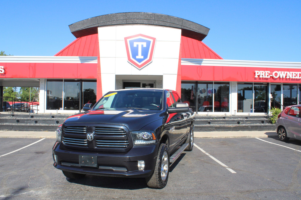 2017 RAM 1500 CREW CAB for sale in TAYLOR