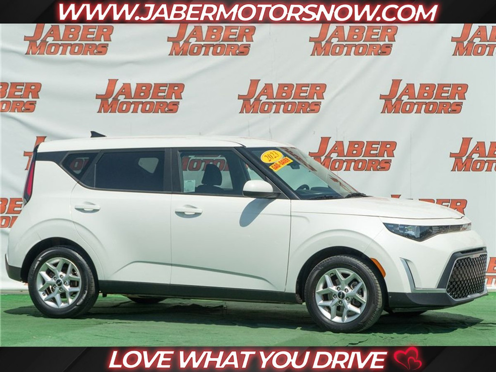 2023 KIA SOUL for sale in REEDLEY