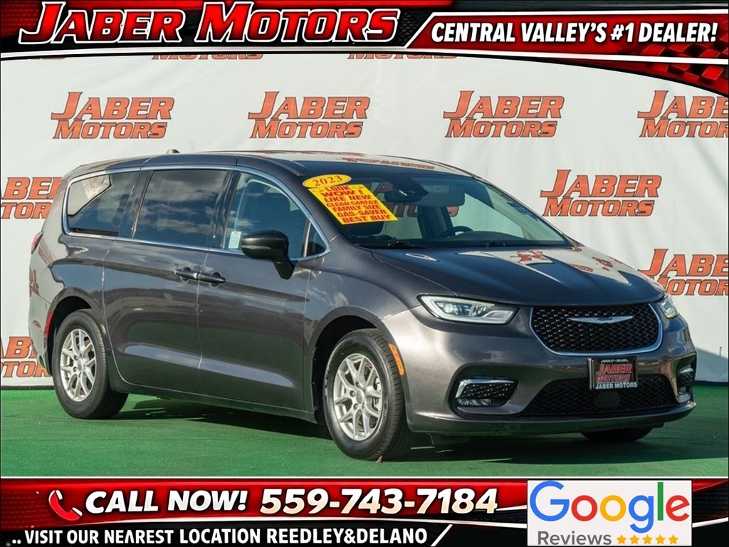 2023 CHRYSLER PACIFICA for sale in REEDLEY