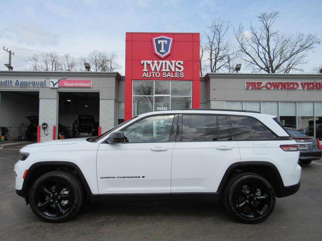 2023 JEEP GRAND CHEROKEE for sale in DETROIT