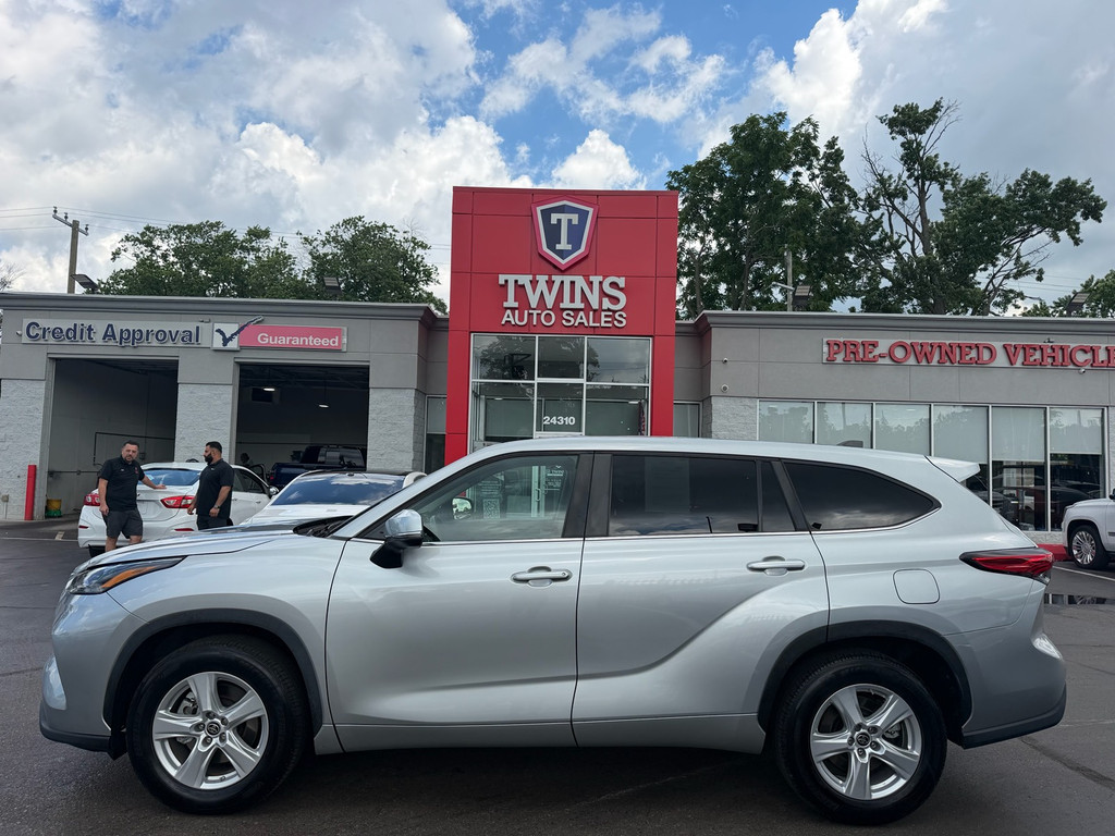 2023 TOYOTA HIGHLANDER for sale in DETROIT