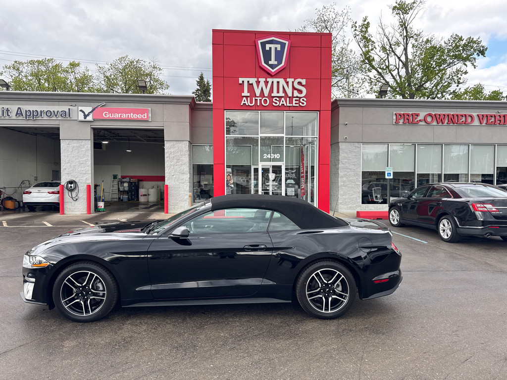 2022 FORD MUSTANG for sale in DETROIT