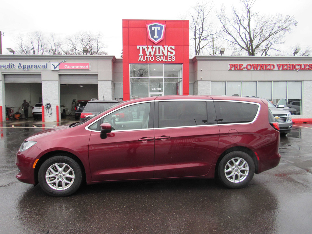 2021 CHRYSLER VOYAGER for sale in DETROIT