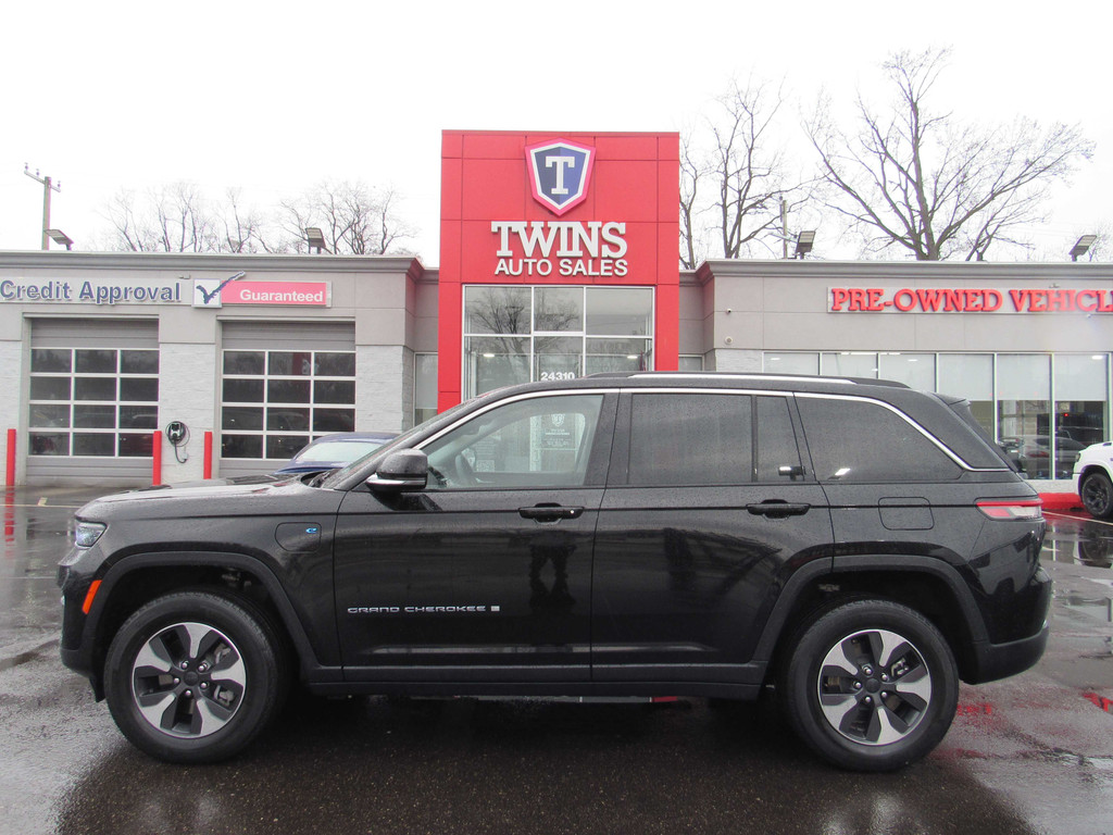 2023 JEEP GRAND CHEROKEE 4XE for sale in DETROIT