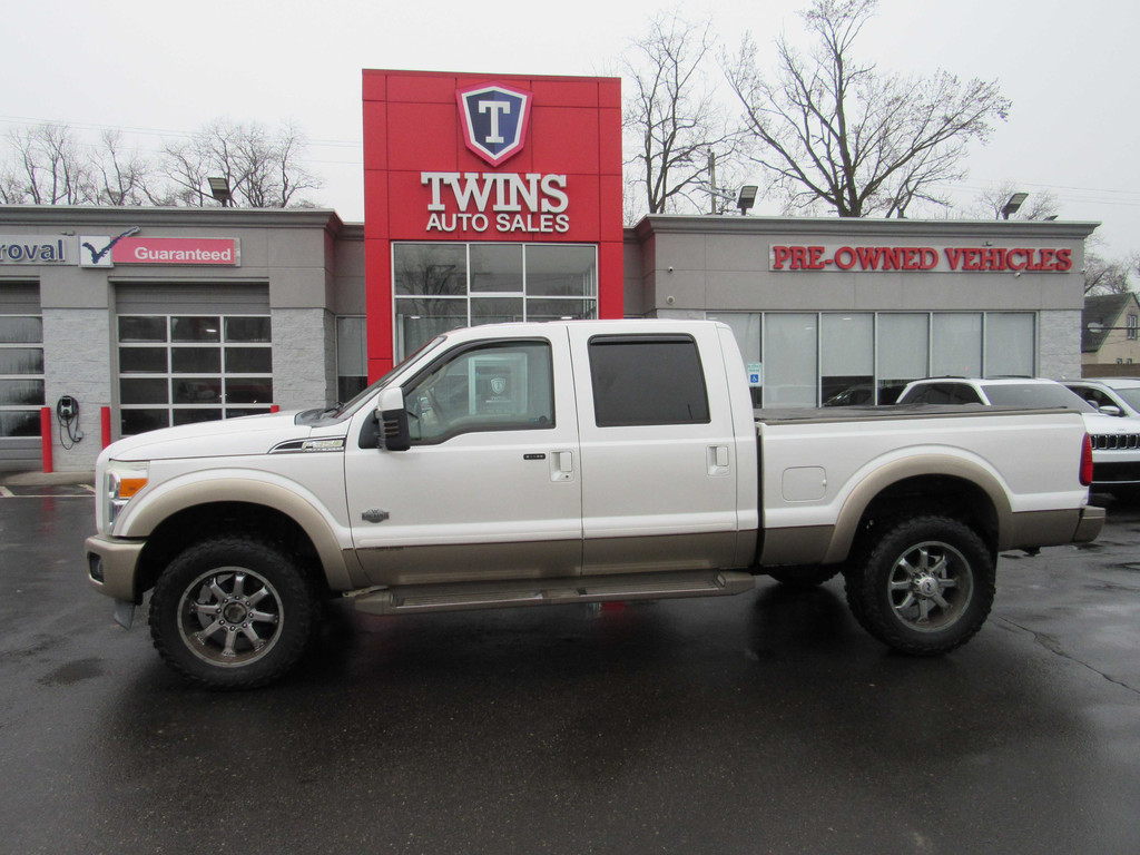 2011 FORD F350 SUPER DUTY CREW CAB for sale in DETROIT