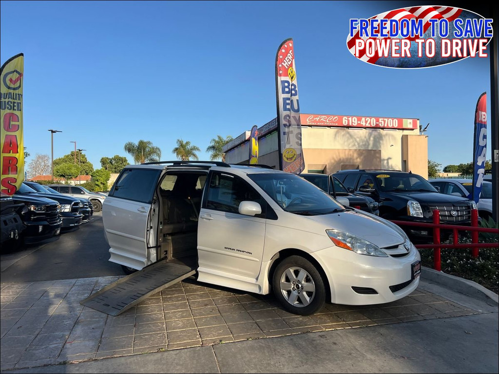2008 TOYOTA SIENNA for sale in CHULA VISTA